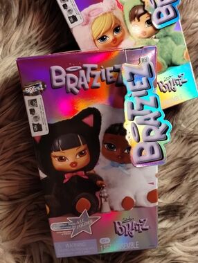 Bratz Bratziez Iconz Series Plush Blindbox Collectable